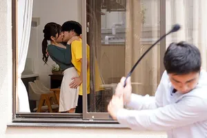 Anh thích ngắm nhìn em bị địt tập thể vợ à