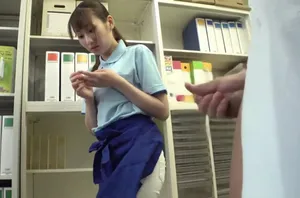 Địt lỗ đít em gái người mỹ có cặp mông căng tròn